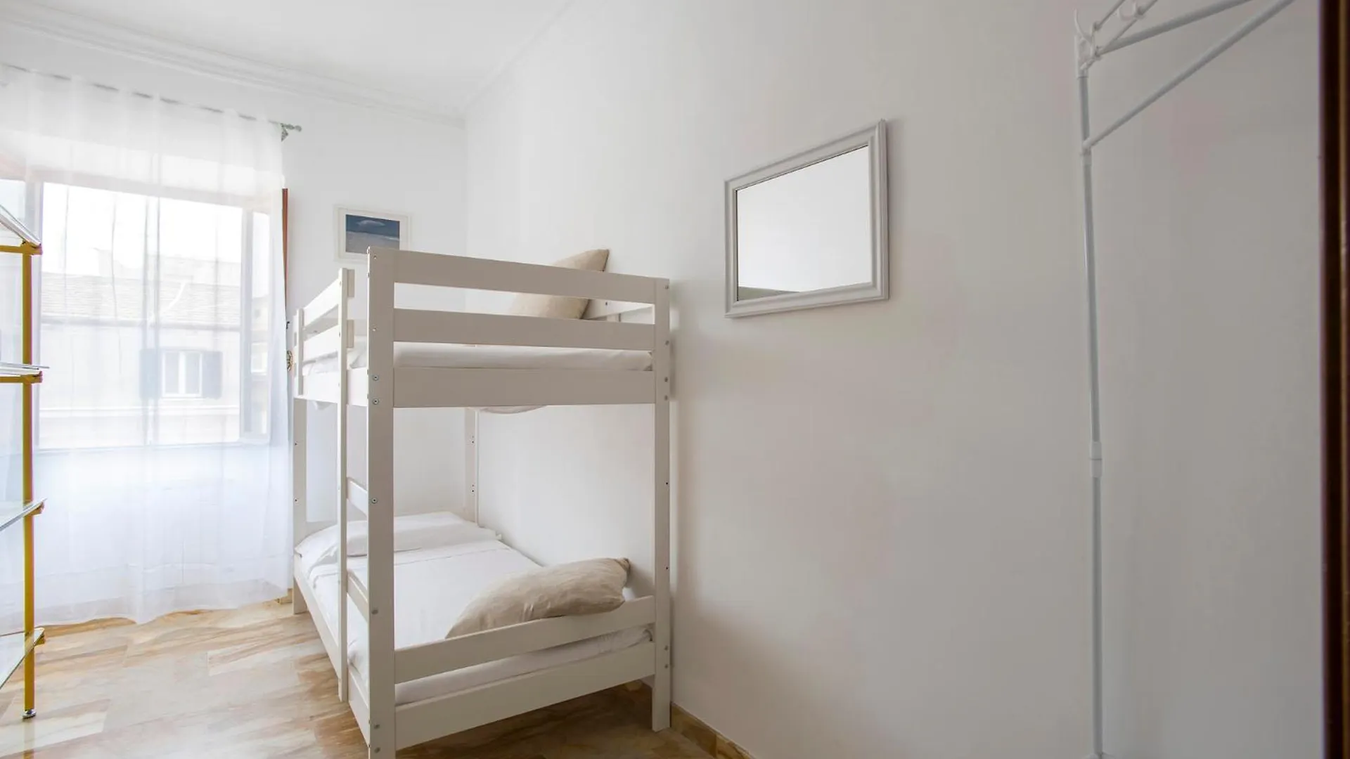 רומא Paramount Penthouse 0*,  איטליה