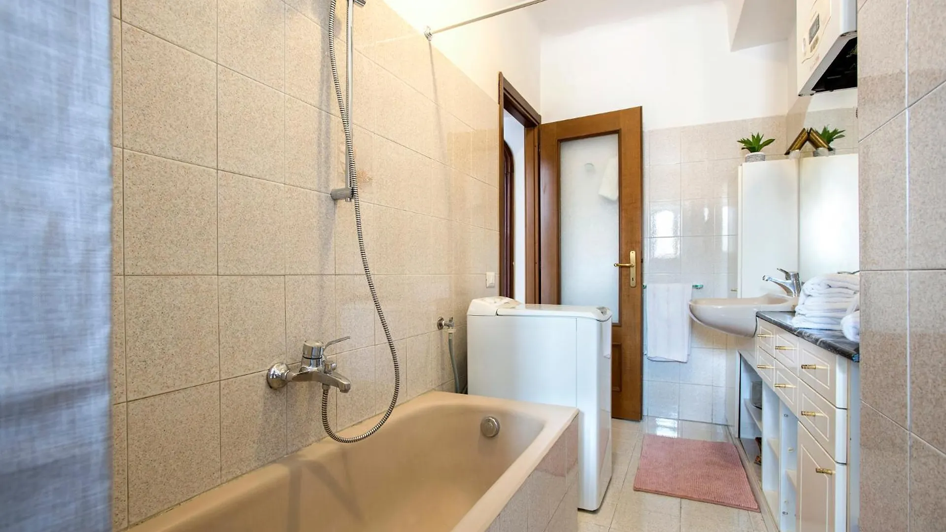דירה רומא Paramount Penthouse
